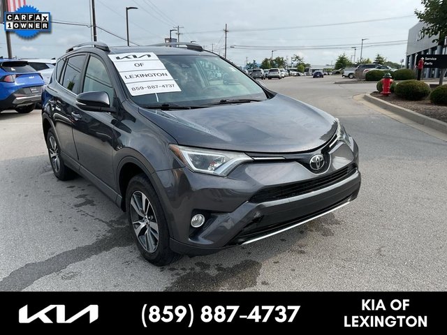 2017 Toyota RAV4 XLE