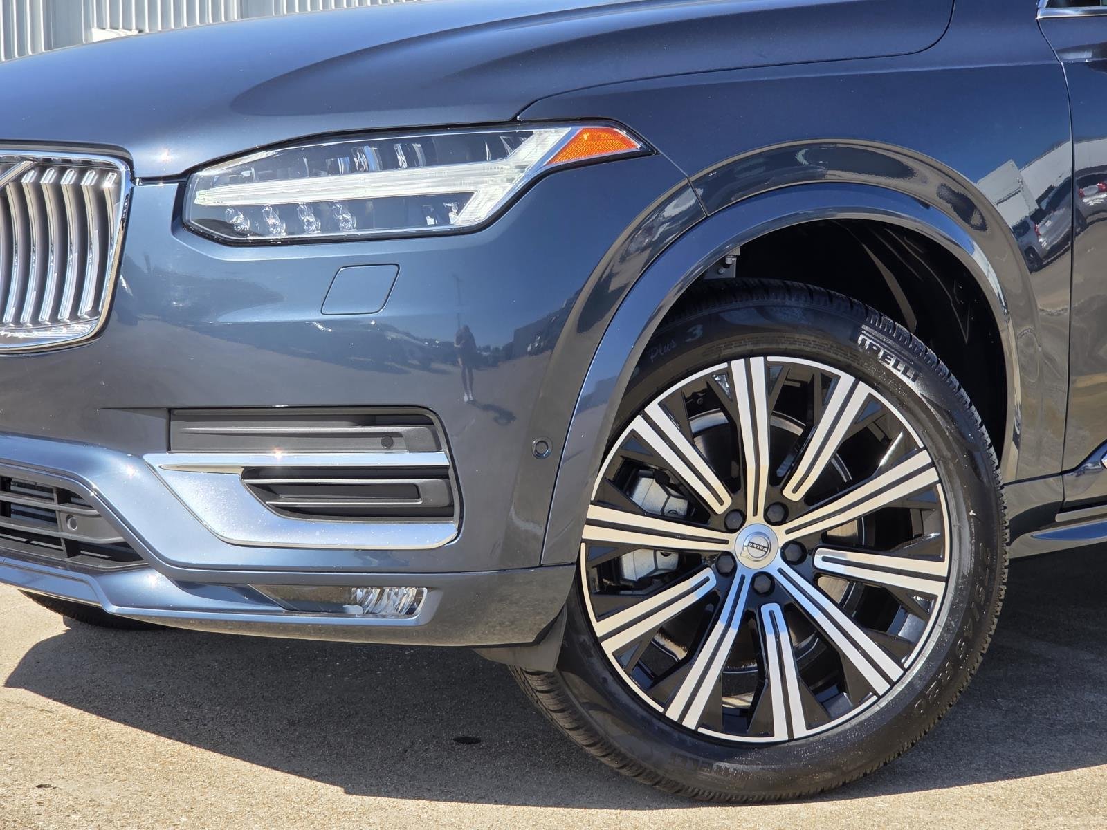 Used 2020  Volvo Inscription image 7