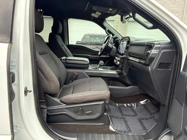 Certified Used 2023 Oxford White Ford  image 28