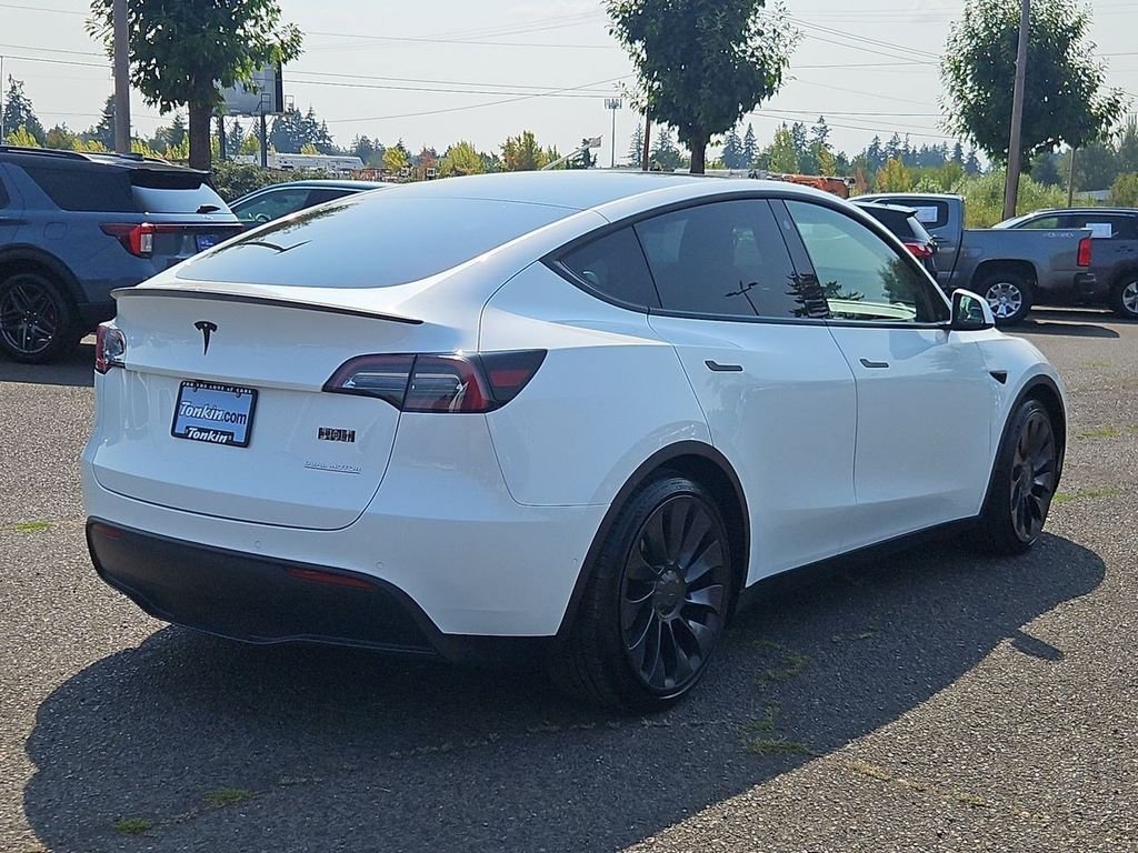 Used 2022 White Tesla Performance image 5
