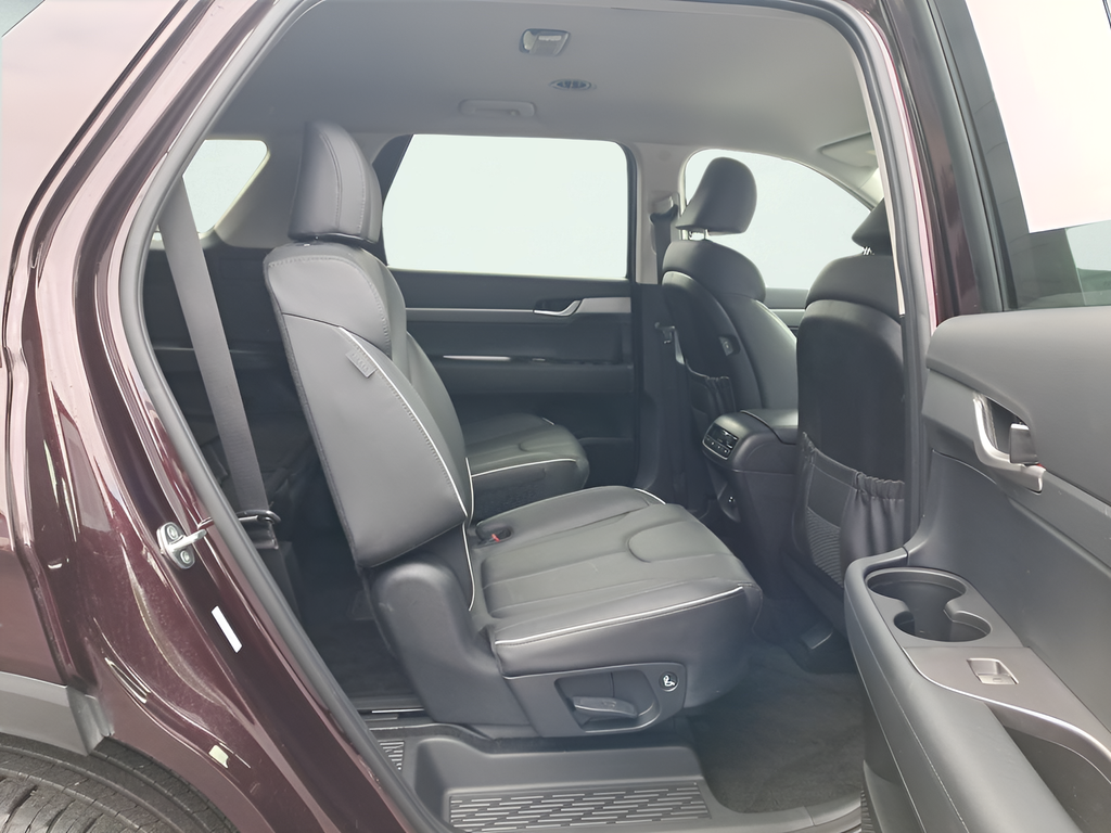 Used 2023 Burgundy Hyundai SEL image 14