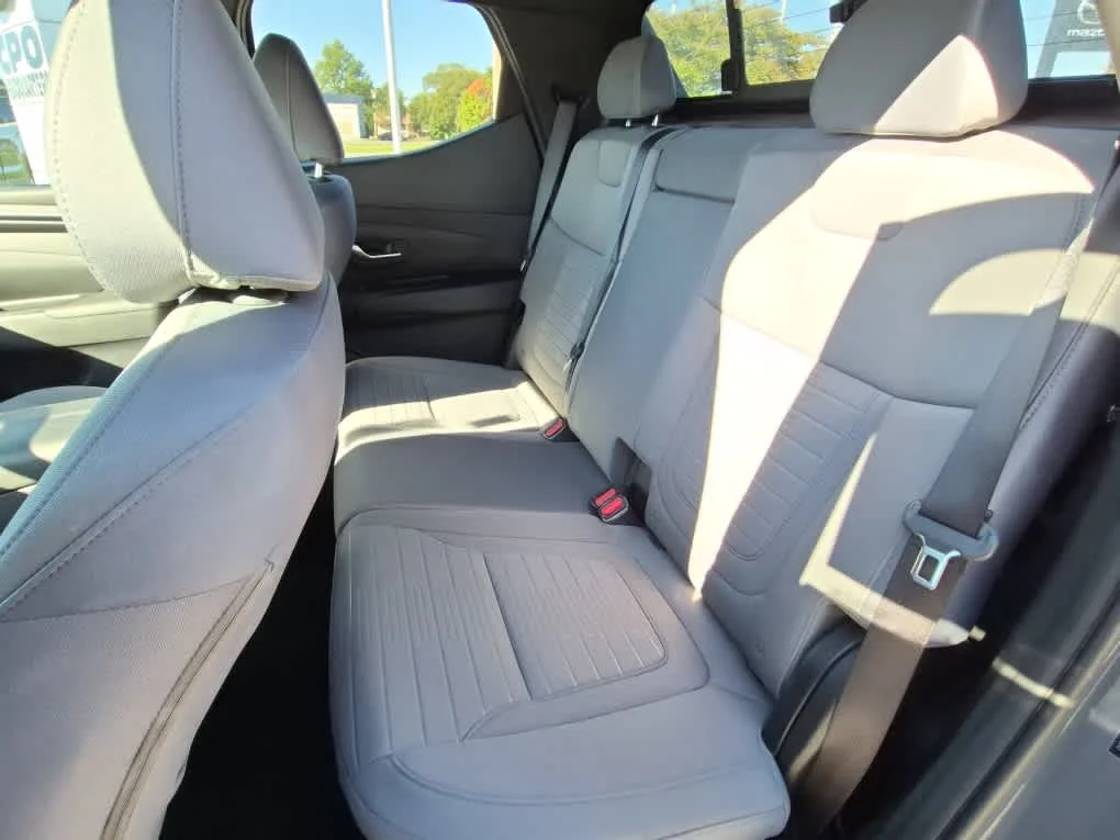 Certified Used 2024 Hampton Gray Hyundai SEL image 7