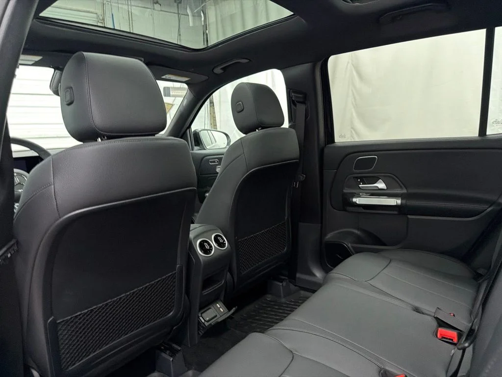 New 2026 Black Mercedes-Benz GLB 250 image 17