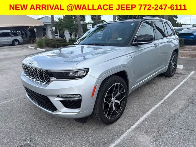 Used 2022 Silver Jeep Summit Reserve 4xe image 1