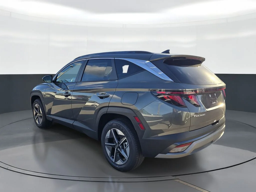 New 2026 Gray Hyundai SEL image 4