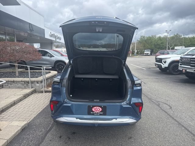 New 2025 Ocean Blue Metallic Buick Avenir image 30