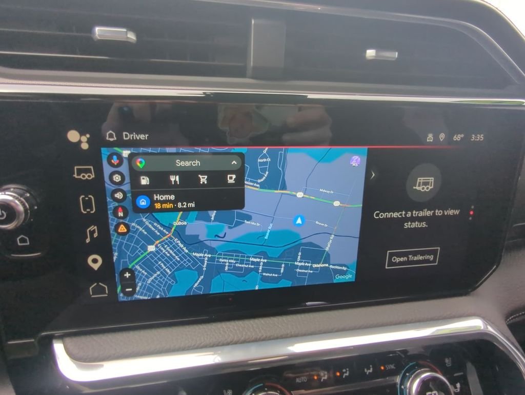 Used 2023 White GMC Denali image 19