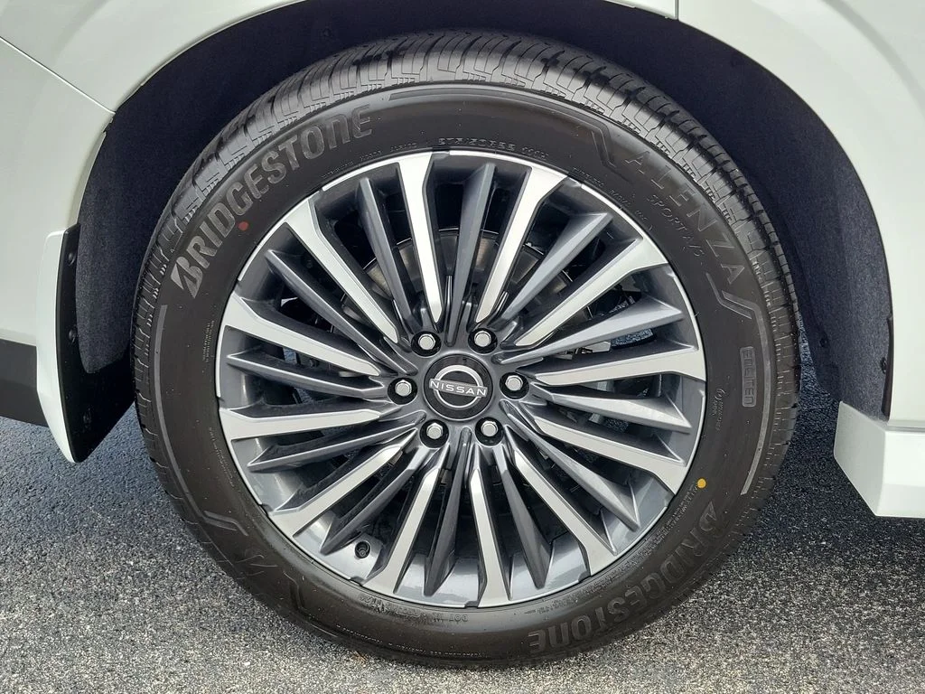 New 2026 White Nissan Platinum Reserve image 8