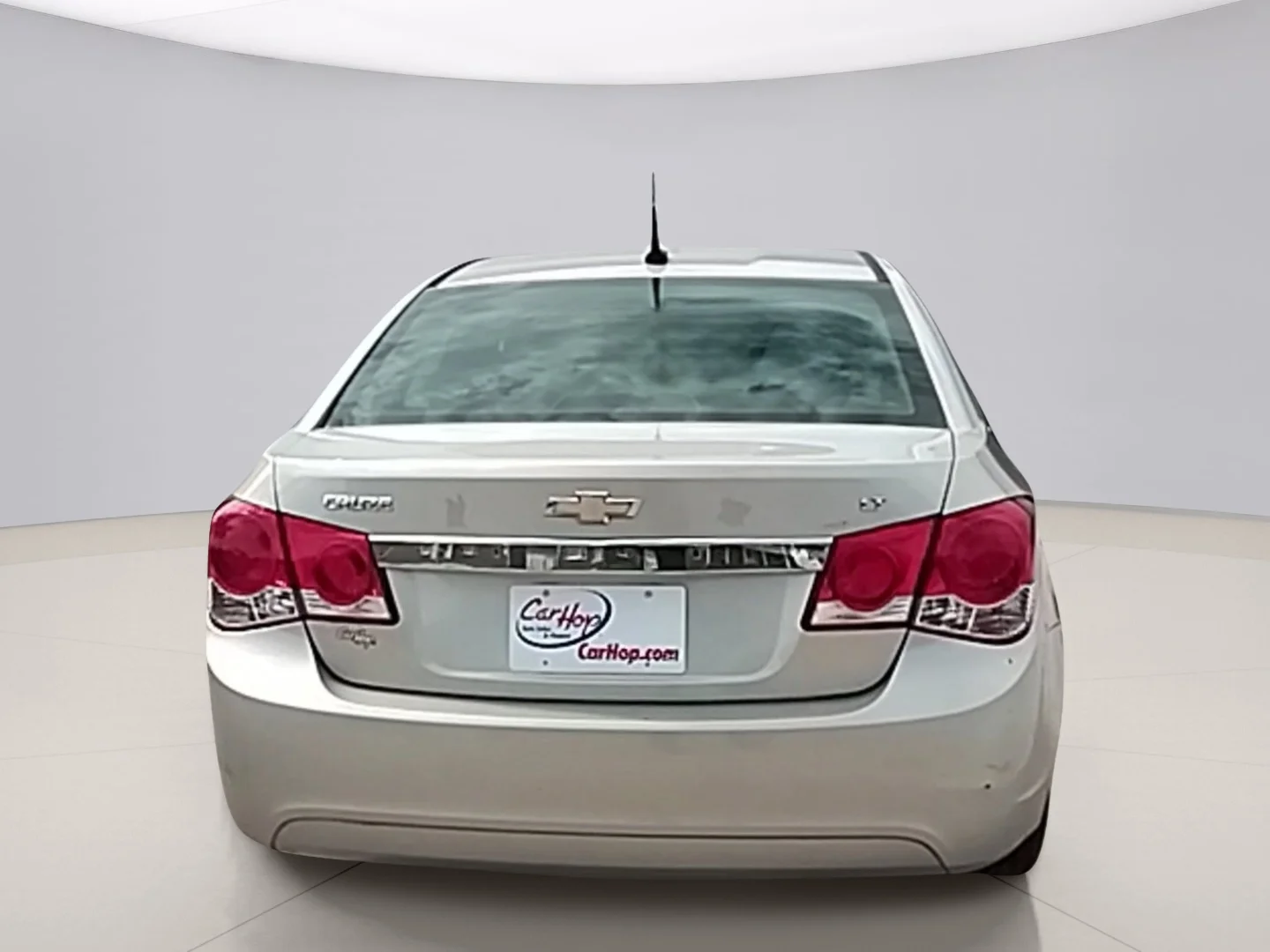 Used 2013 Gold Chevrolet 1LT image 4