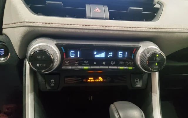 Used 2024 Black Toyota XLE image 27