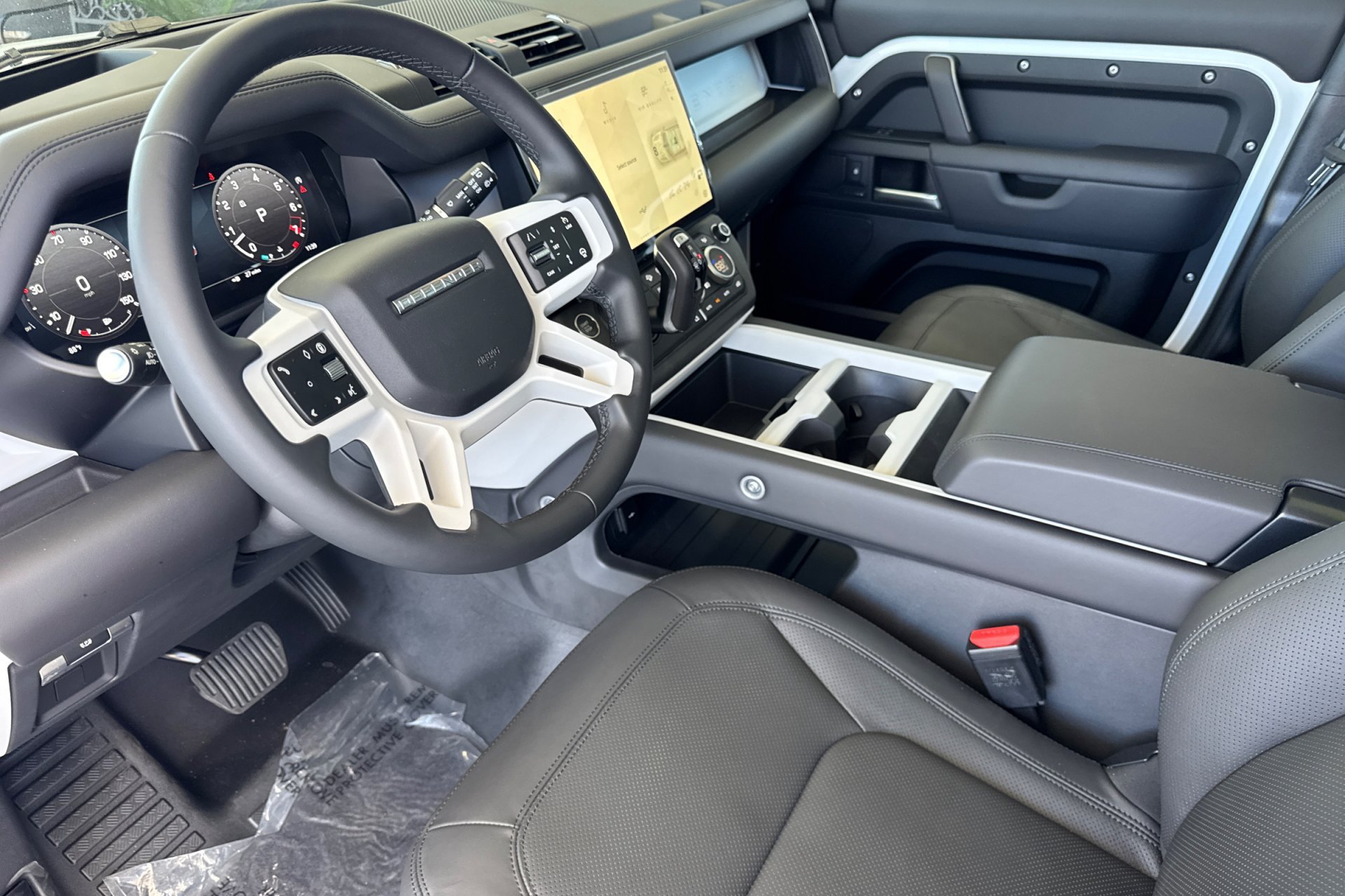 2026 Land Rover Defender S - Photo 13