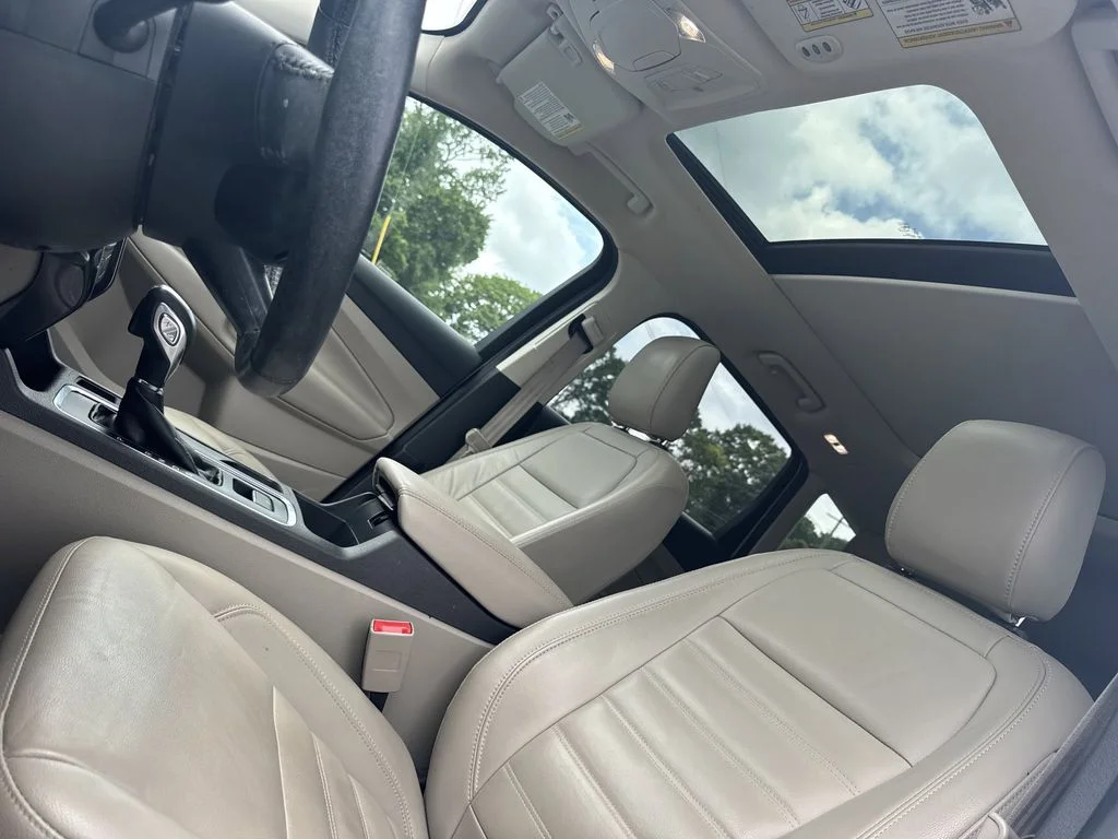 Used 2018 White Ford Titanium image 33
