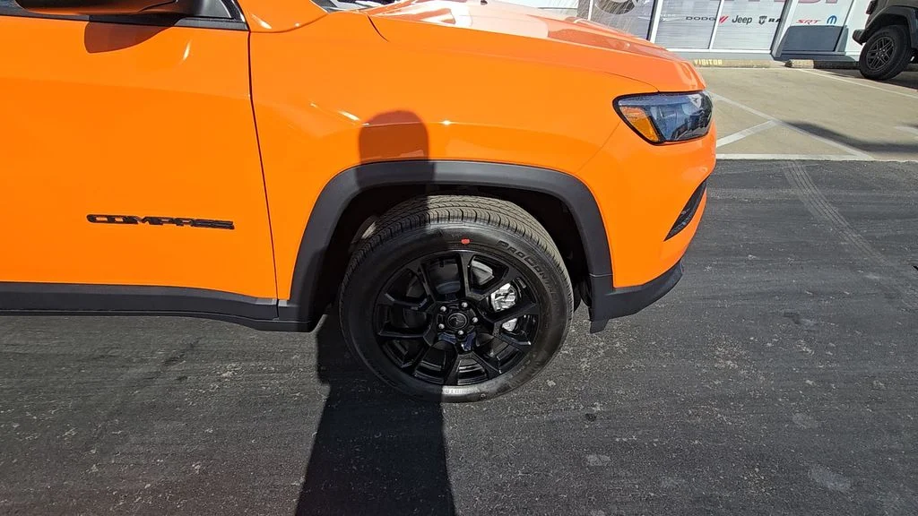New 2026 Joose Exterior Paint Jeep Latitude image 10