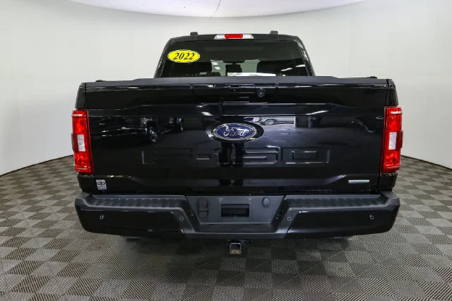 Used 2022 Black Ford XLT image 10