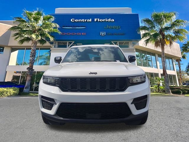 Certified Used 2025 White Jeep Altitude X image 3