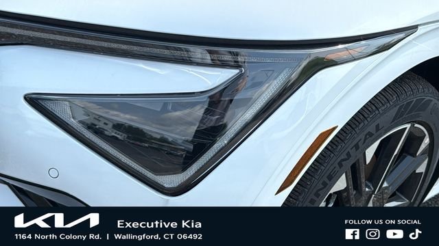 New 2026 Glacial White Pearl / Black Ro Kia GT-Line AWD image 7