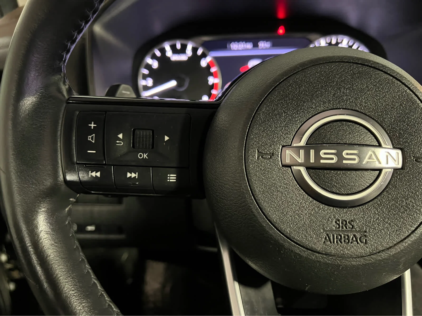 Certified Used 2023 Super Black Nissan SV image 19
