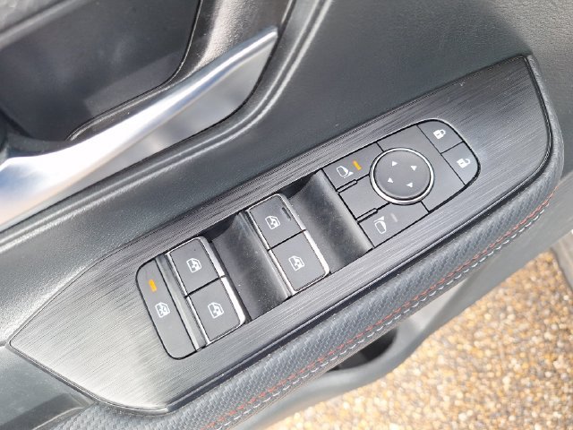 Certified Used 2025 White Nissan SR image 12