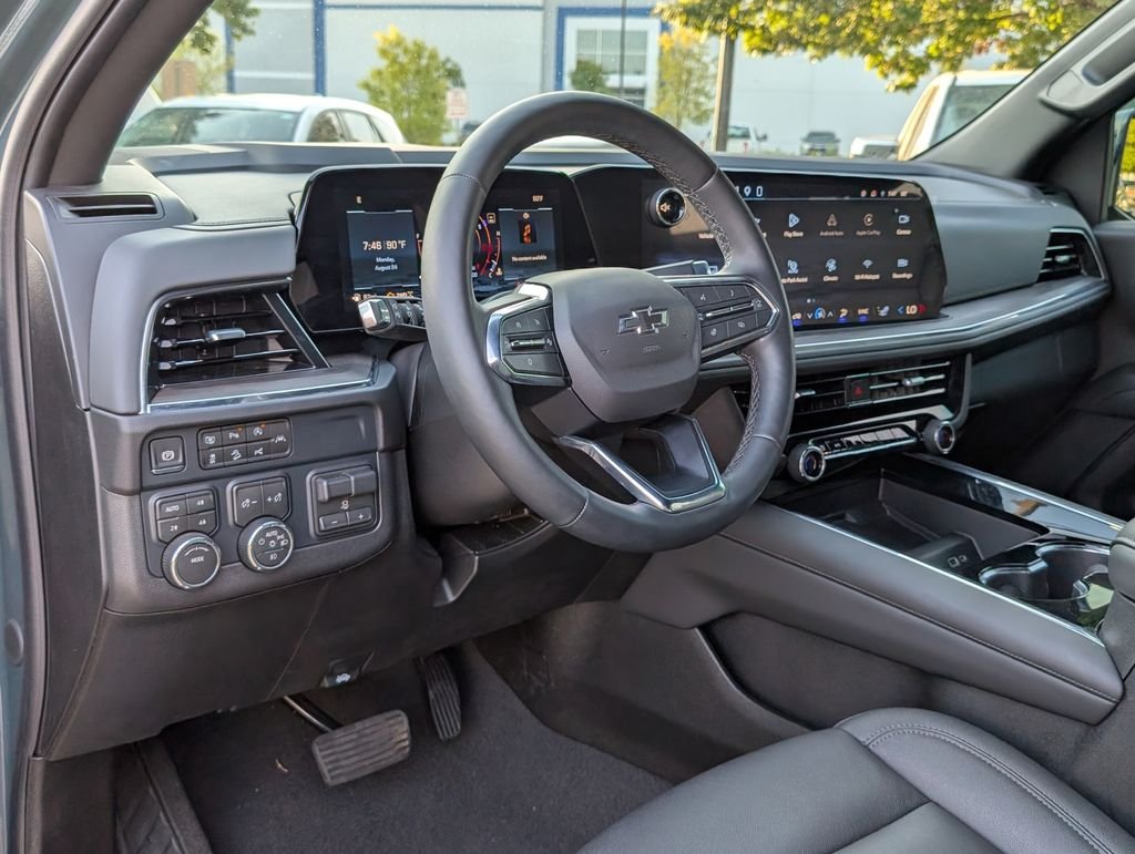 Used 2026 Gray Chevrolet Z71 image 4