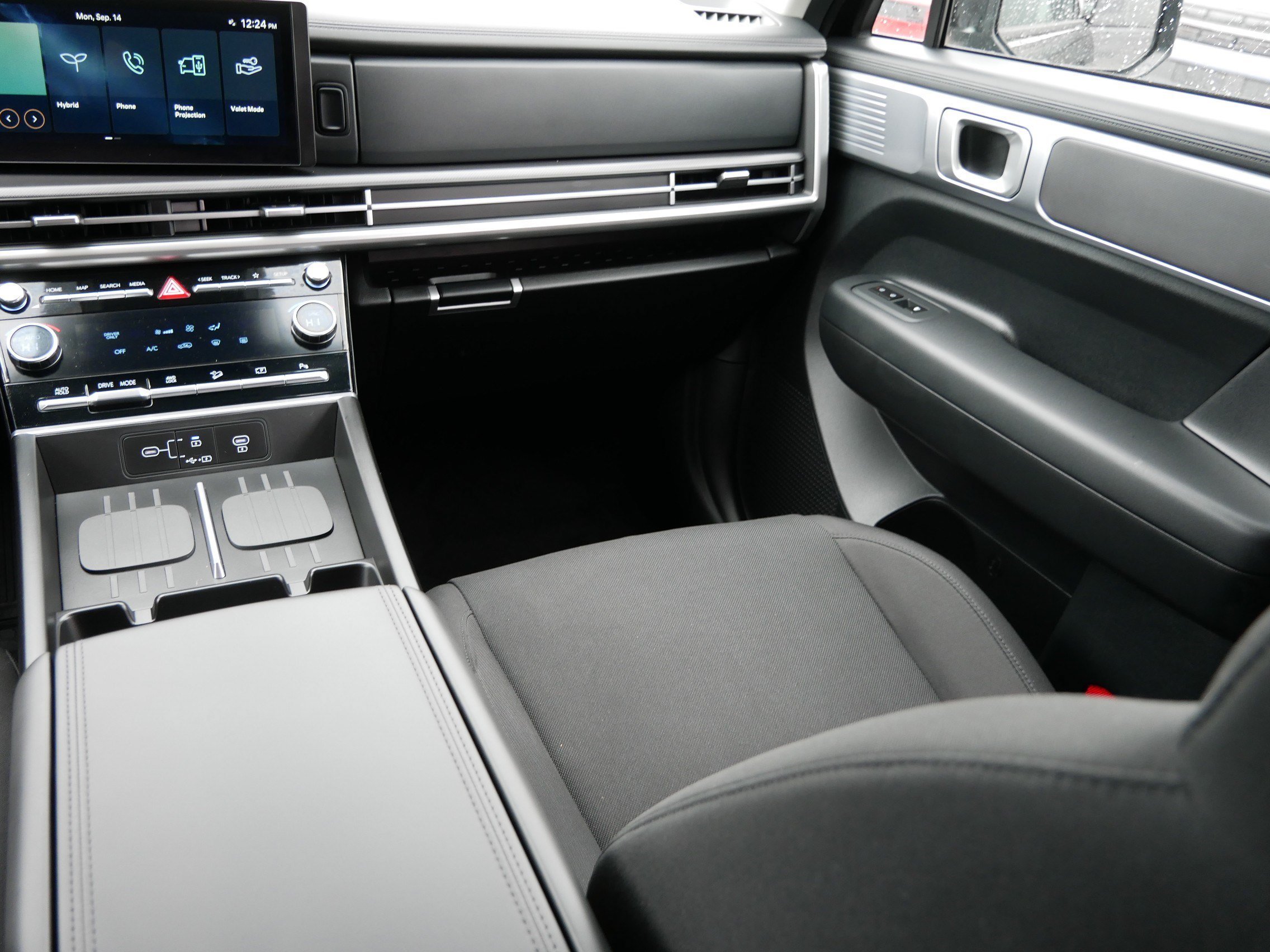 Certified Used 2026 Phantom Black Hyundai SE image 11