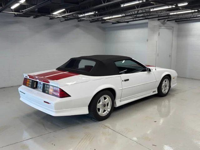 Used 1992  Chevrolet Z28 image 8