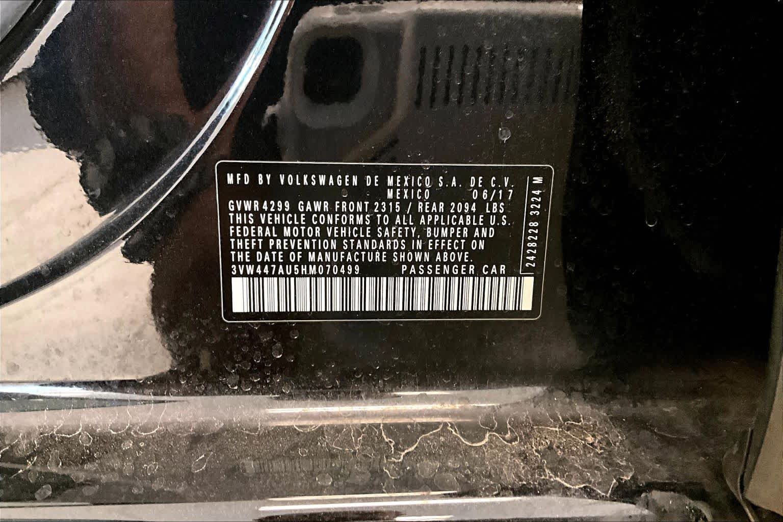 Used 2017 BLACK Volkswagen Autobahn image 30