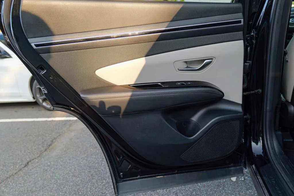 Used 2023 Phantom Black Hyundai Limited image 25