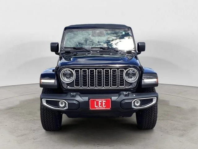 New 2026 Black Clearcoat Jeep 4-DOOR SAHARA image 9