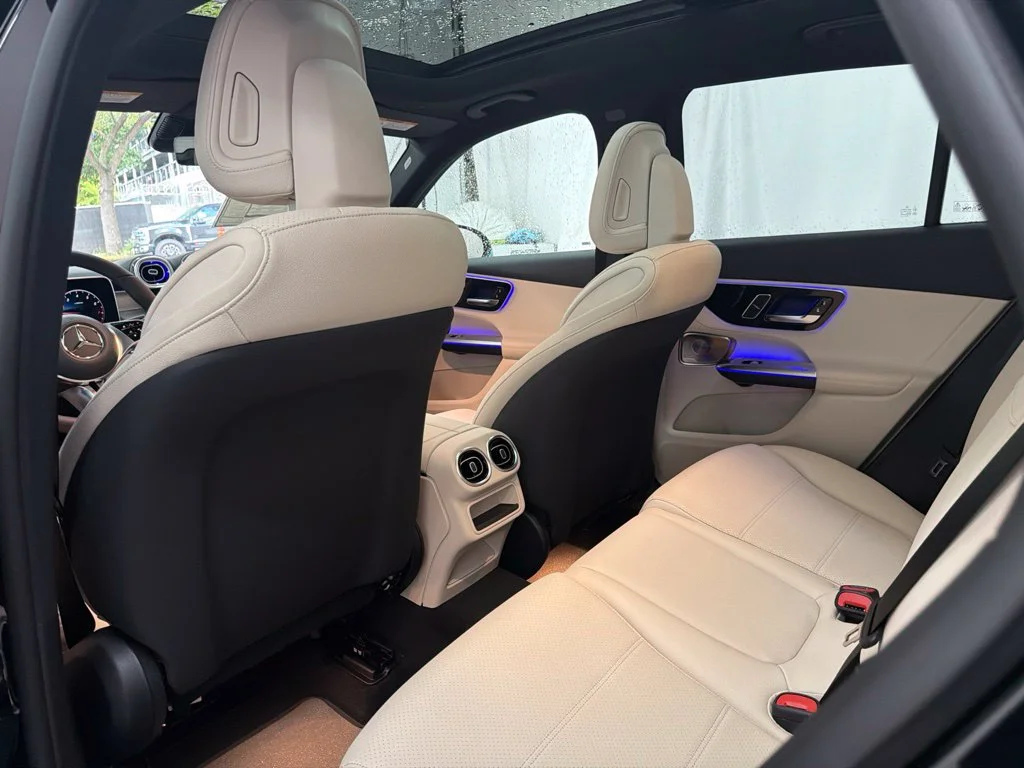 New 2027 Black Mercedes-Benz GLC 300 image 21