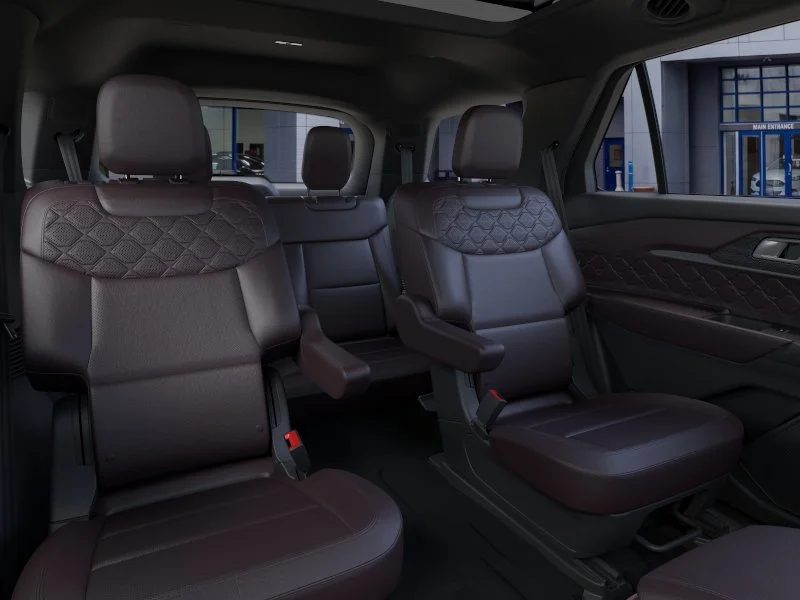 New 2026 Star White Metallic Tri-Coat Ford Platinum™ image 11