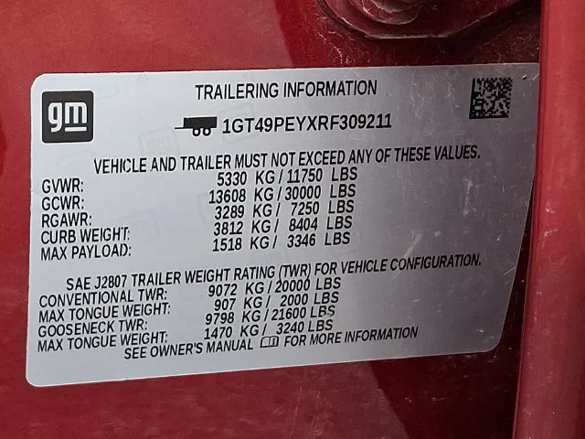 Used 2024 Red GMC AT4 image 30