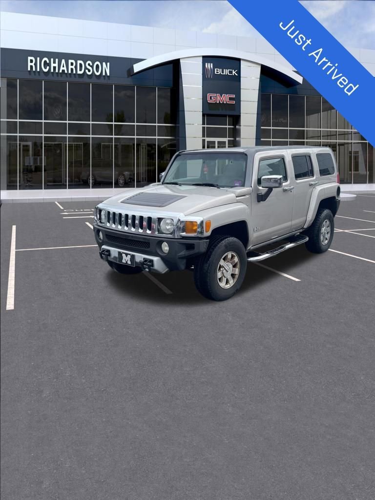 2008 Hummer H3 SUV's photo