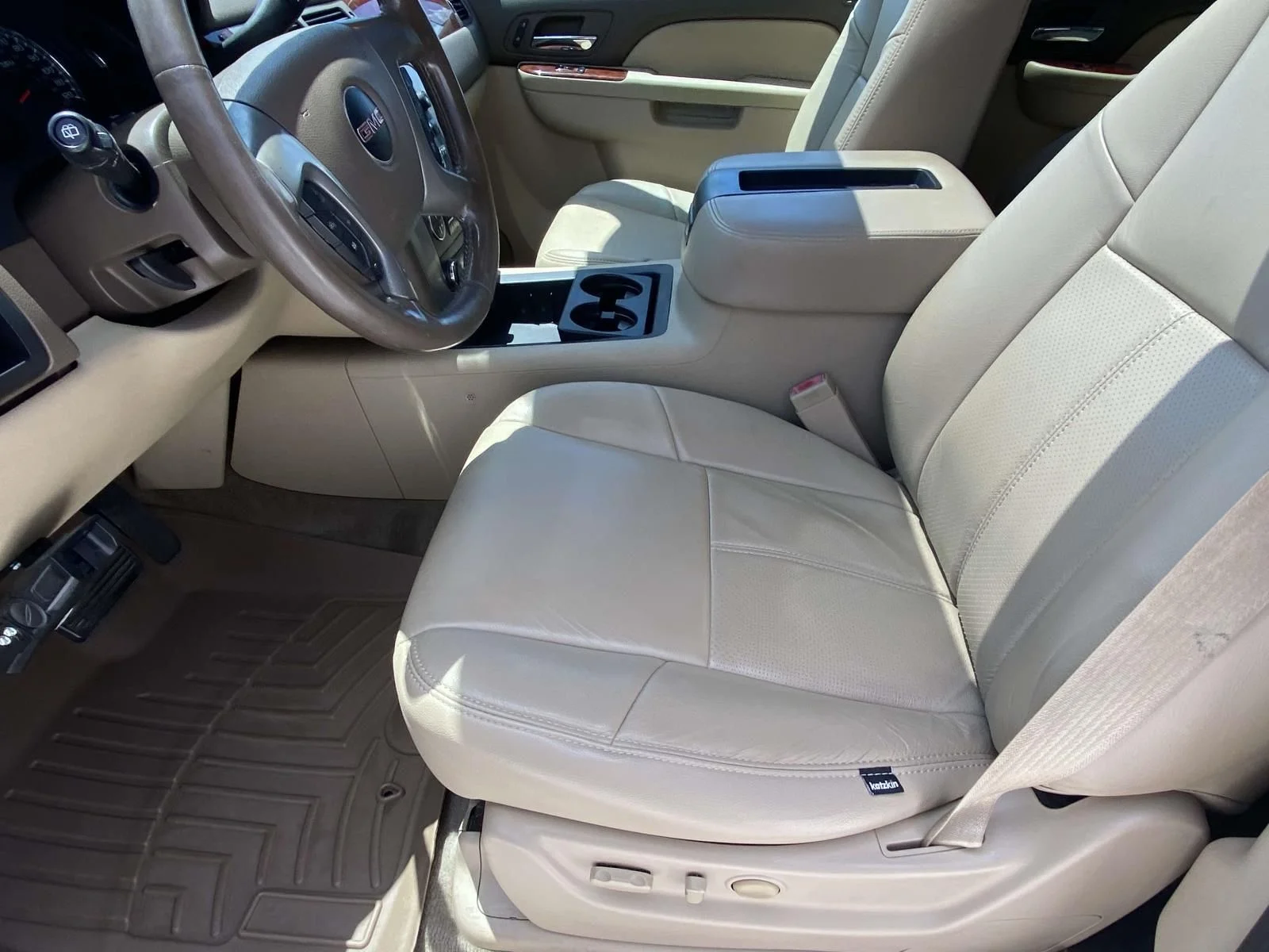 Used 2013 Gold GMC SLT 1500 image 13