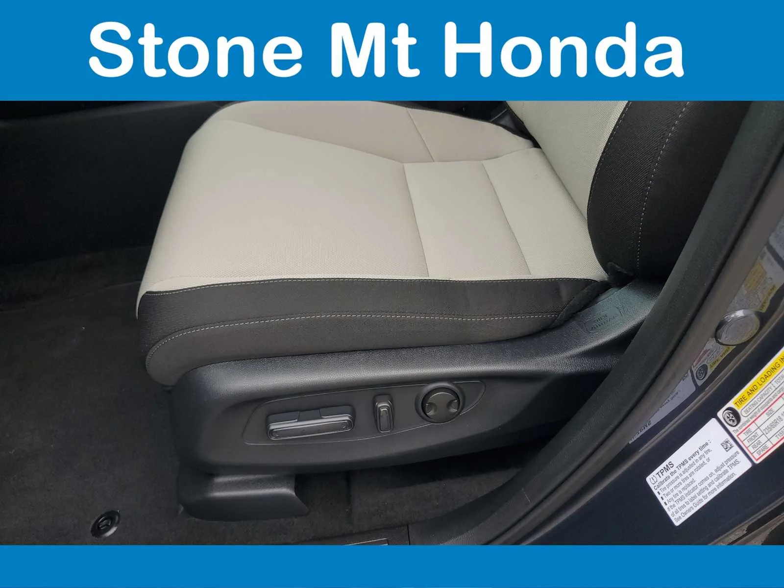 Used 2026 Meteorite Gray Metallic Honda EX image 17