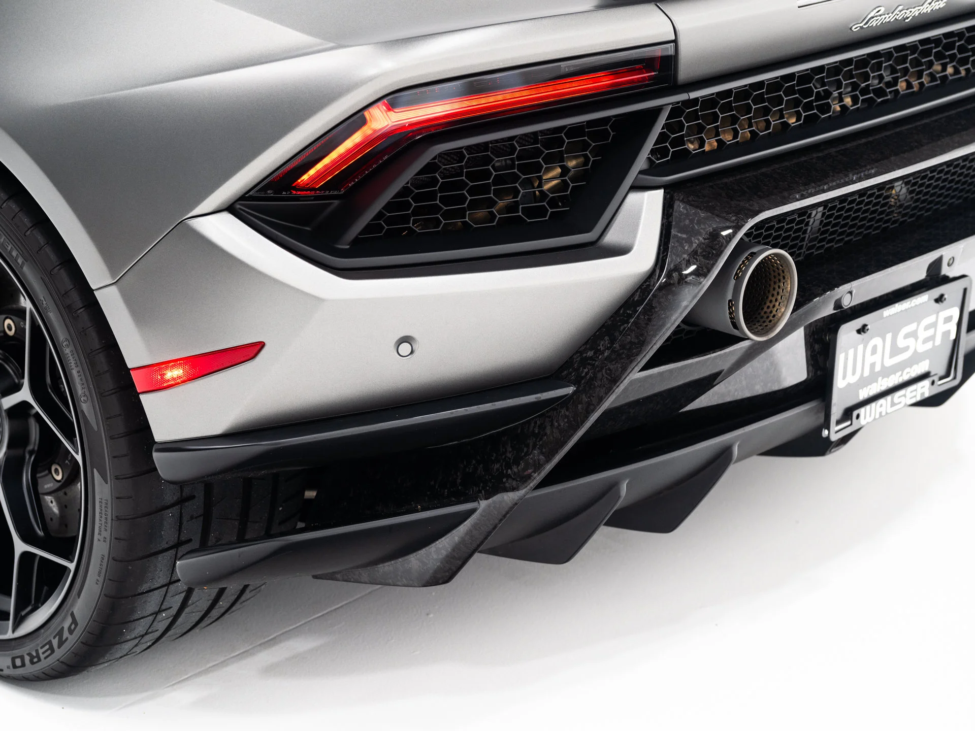 Used 2018 Grigio Titans Matt - AD PERSONAM Lamborghini Performante image 18