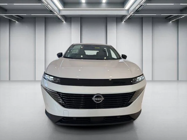 Used 2026 White Nissan SL image 2