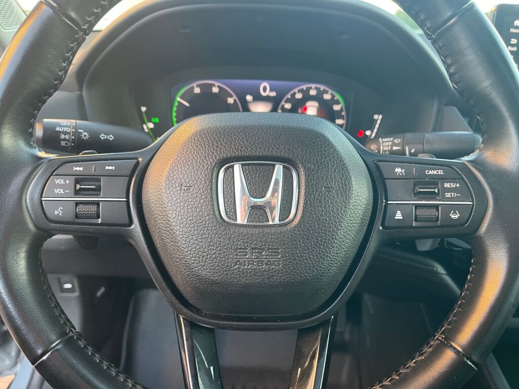 Used 2024 Urban Gray Pearl Honda EX-L image 17