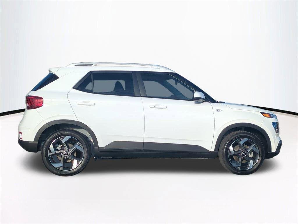 New 2026 White Hyundai SEL image 4
