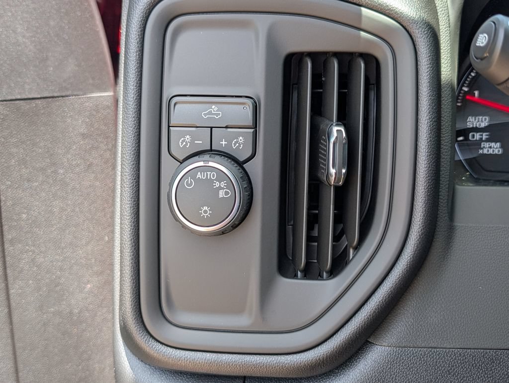 2026 Chevrolet Silverado 1500 Custom - Photo 14