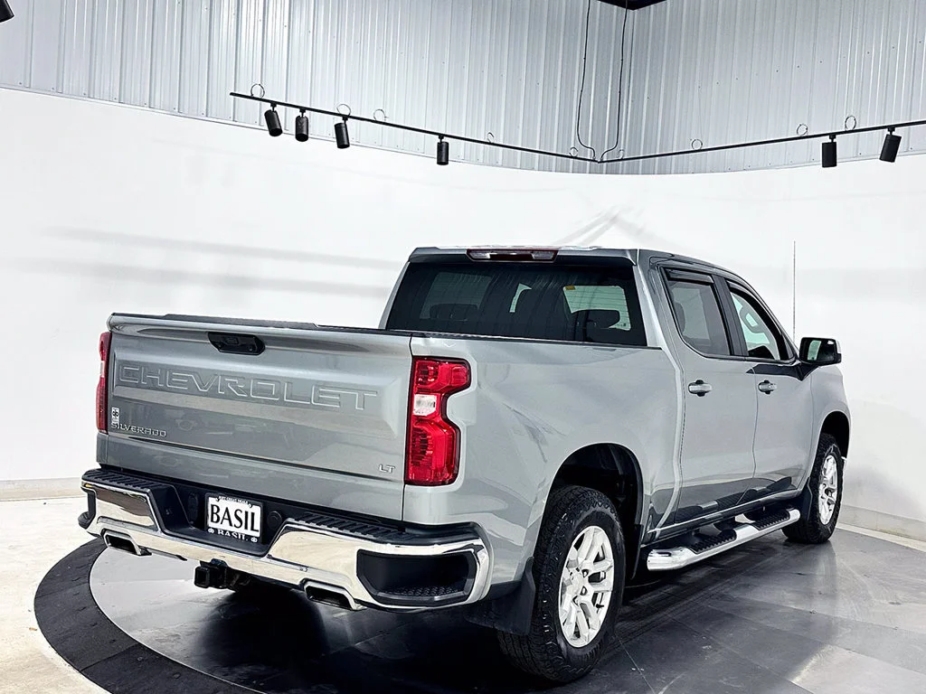 Used 2023 STERLING GRAY METALLIC Chevrolet LT image 12