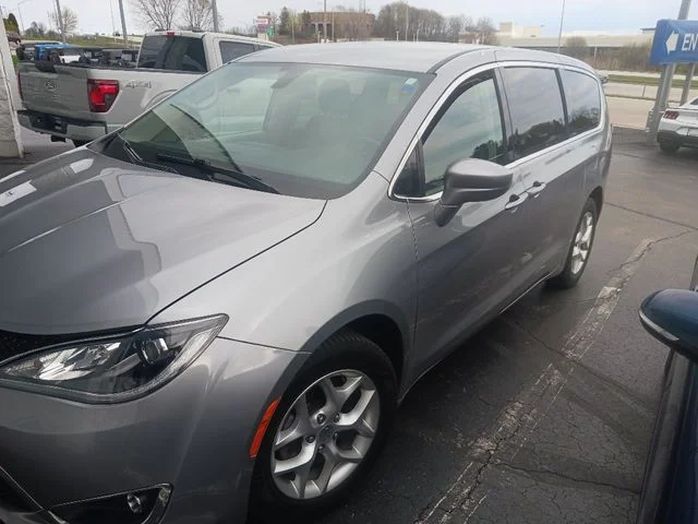 2020 Chrysler Pacifica Touring
