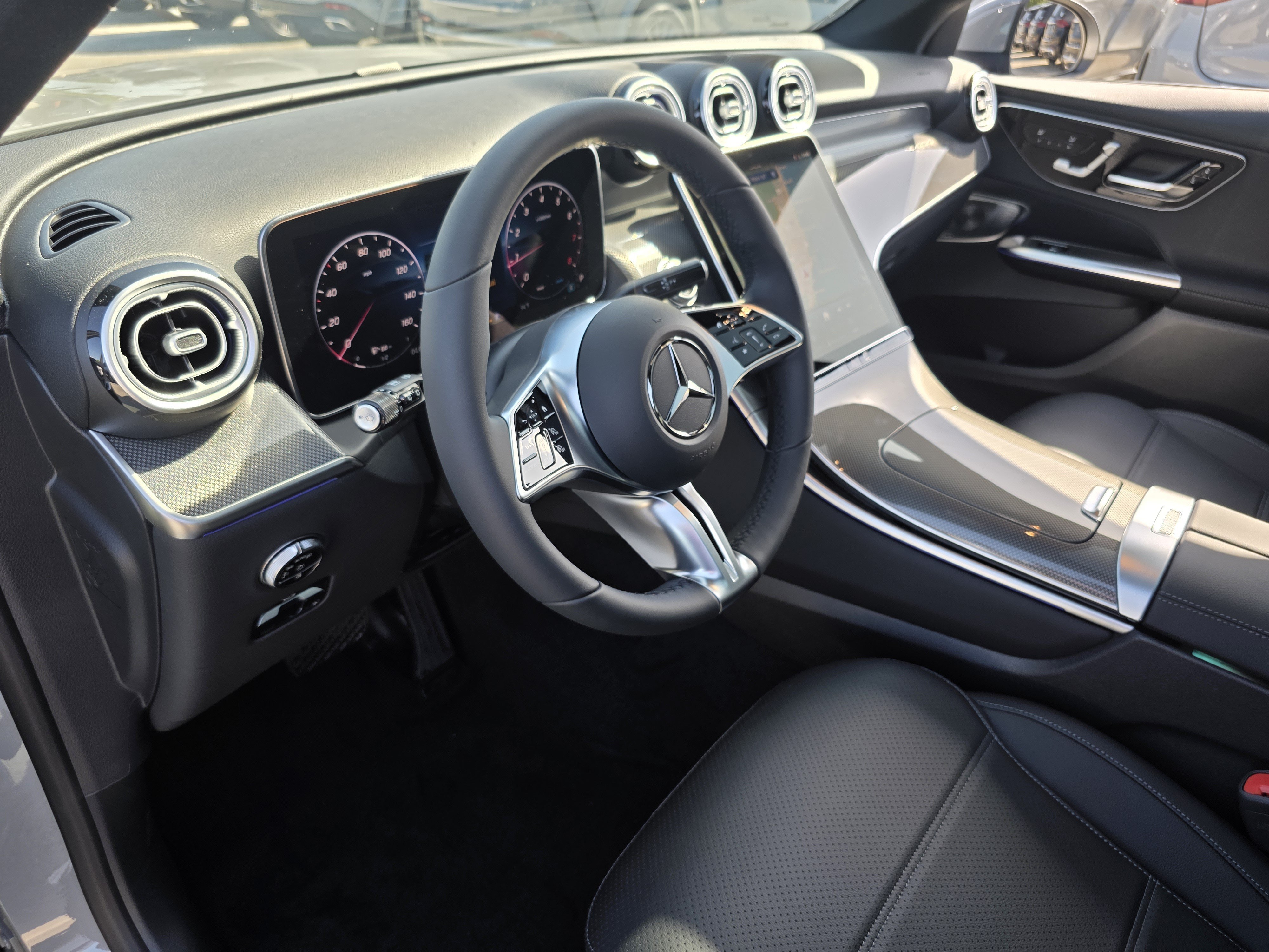 New 2026 MANUFAKTUR Alpine Grey Mercedes-Benz GLC 300 image 17
