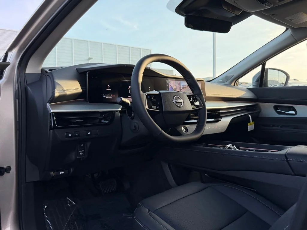 New 2026 Gold Nissan Platinum image 9