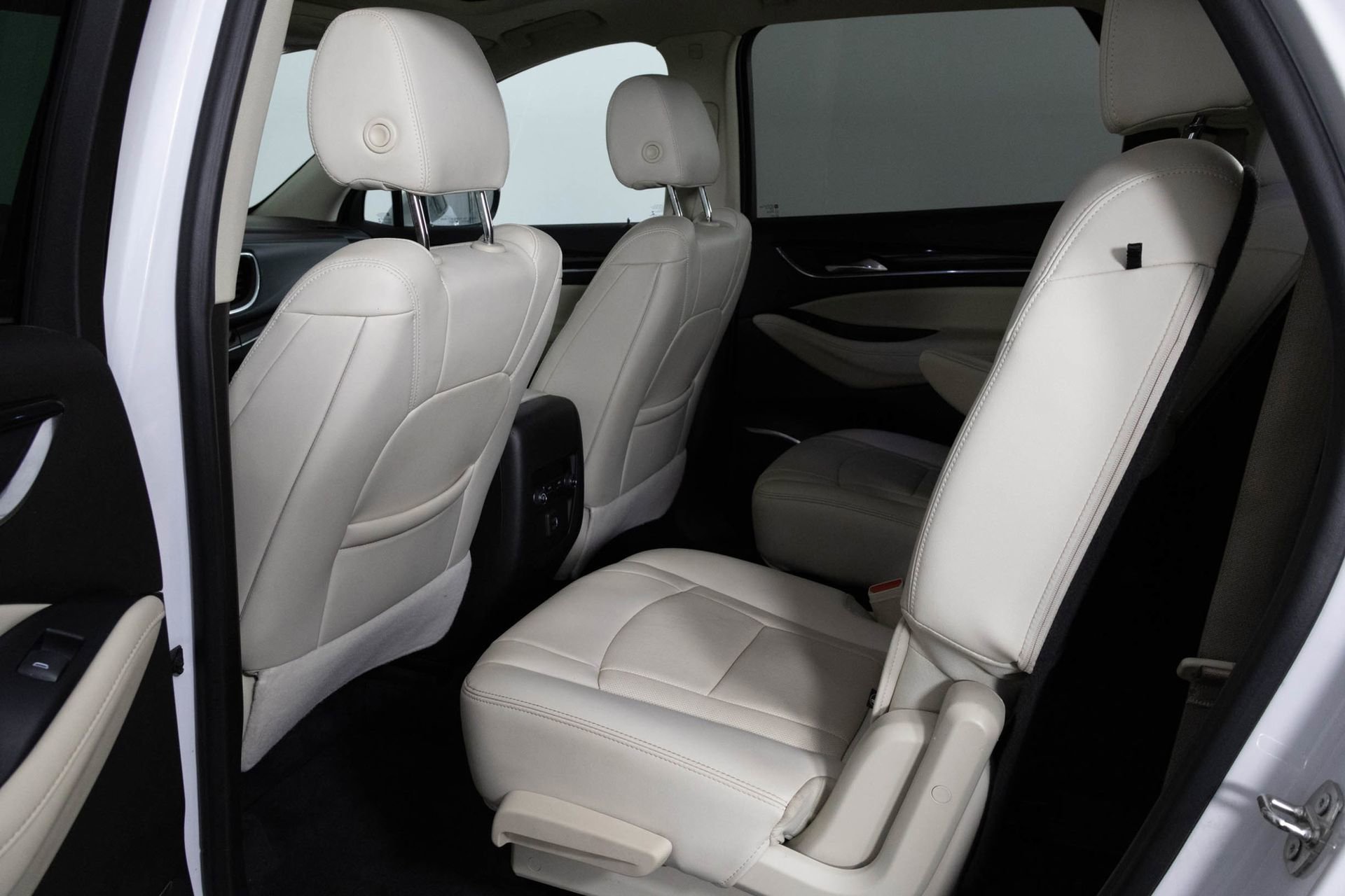 2023 BUICK ENCLAVE - Image 34