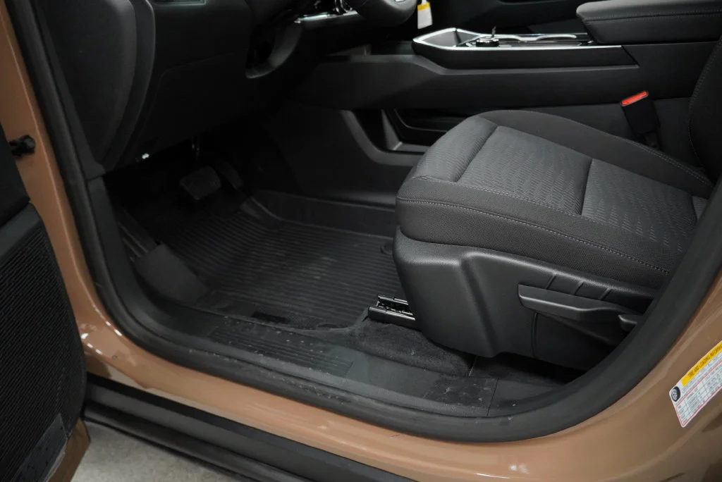 2027 Chevrolet Equinox LT - Photo 23