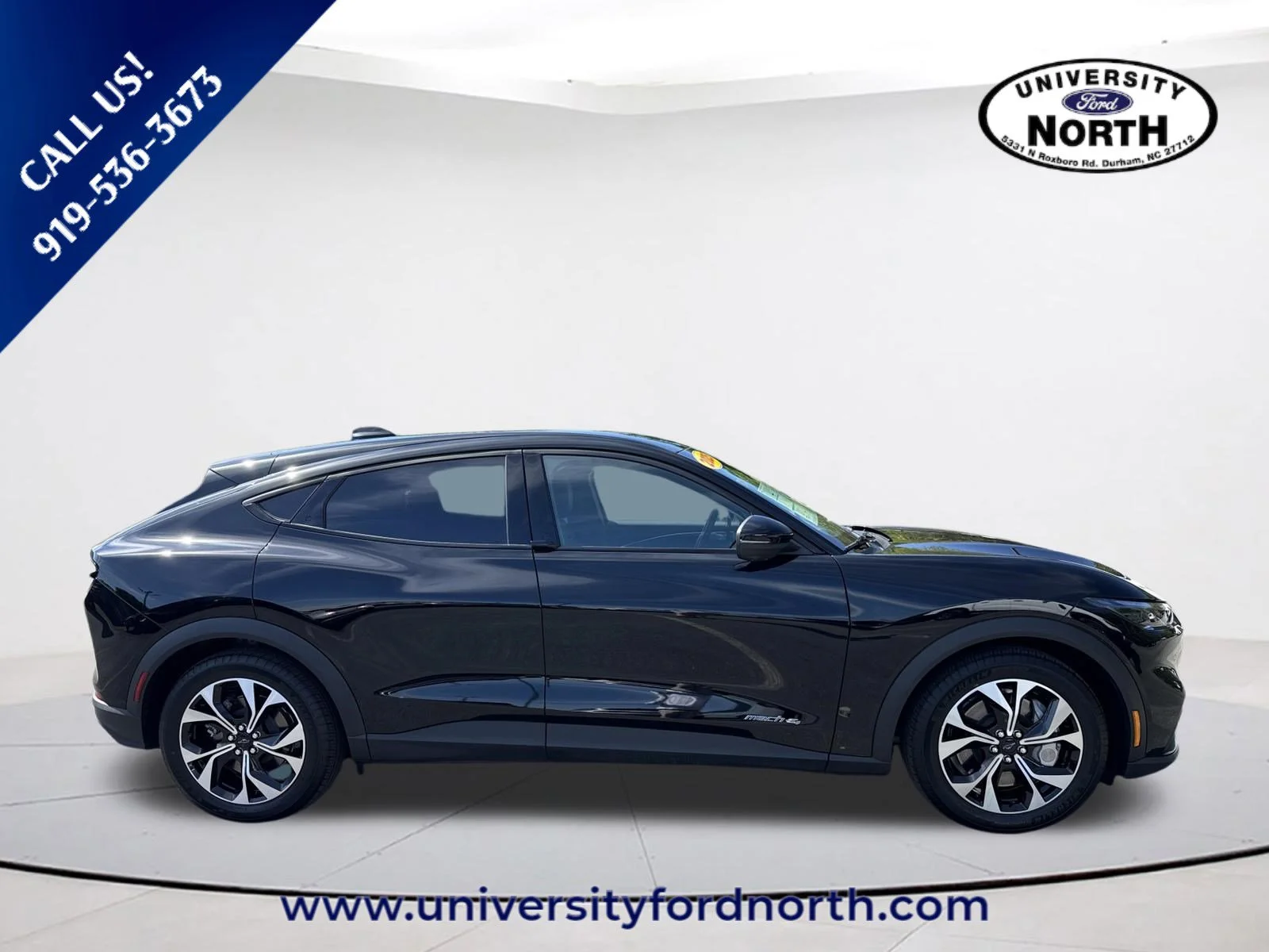 Used 2025 Shadow Black Ford Select image 8
