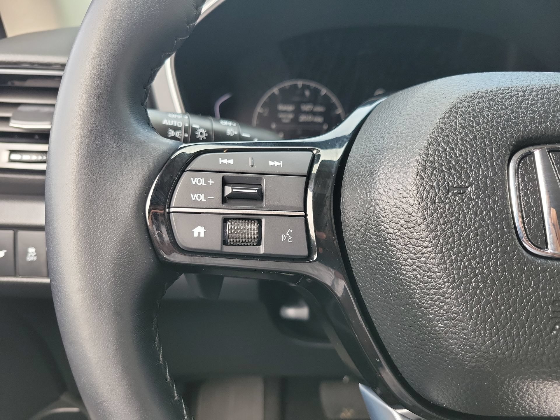 2025 Honda Pilot Touring - Photo 67