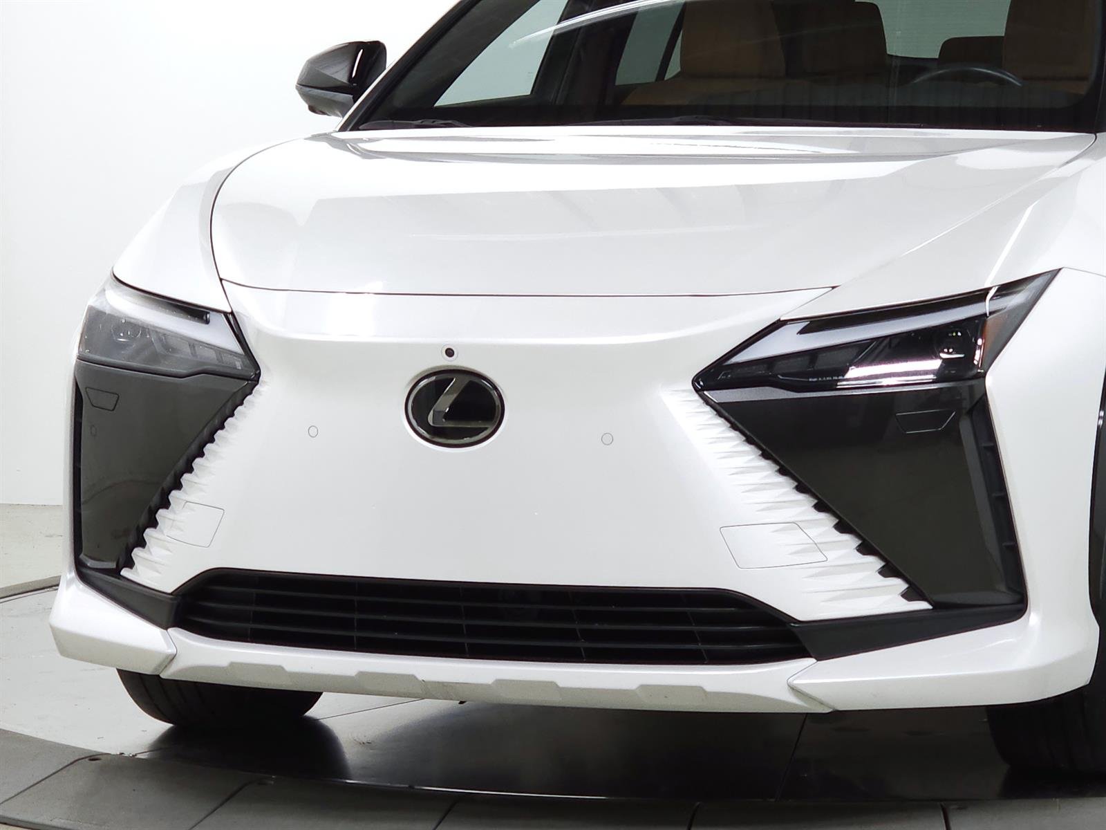 Certified Used 2023 White Lexus LUXURY image 4