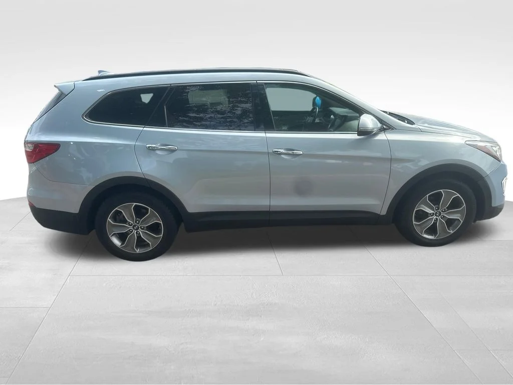 Used 2013 Blue Hyundai GLS image 28