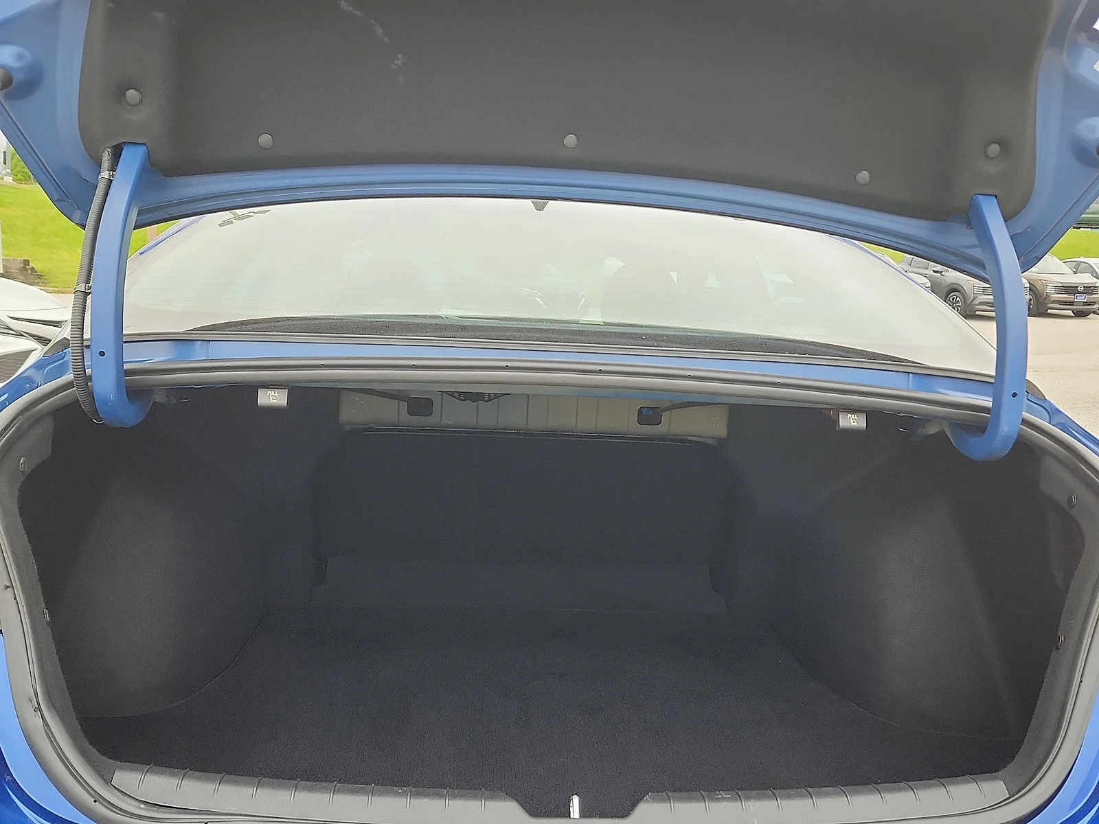 Used 2022 Blue Kia EX image 29